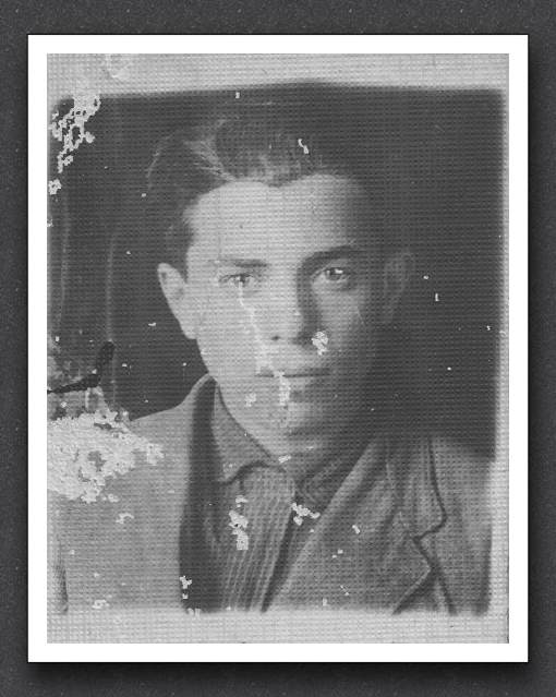 Elias02_ca1922